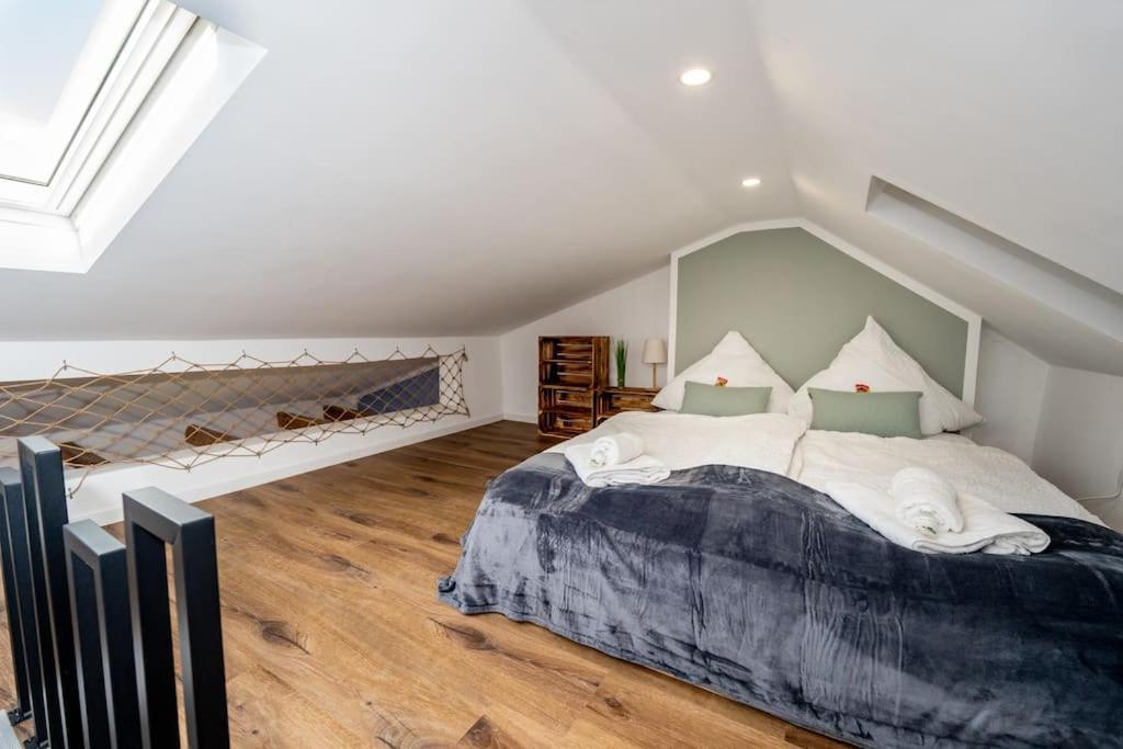 Moderne Maisonette Wohnung Im Fluesseviertel Brema Zewnętrze zdjęcie